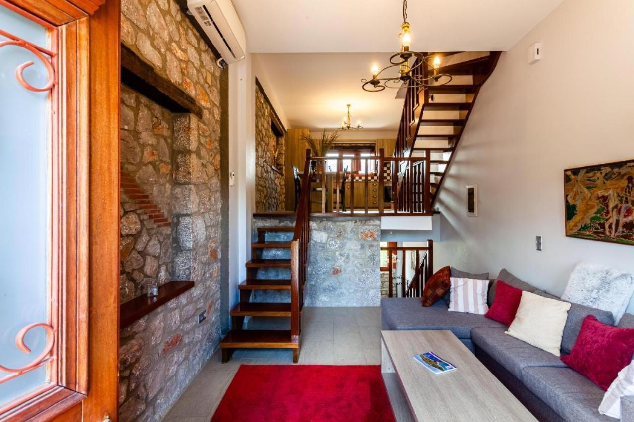 Stone Villas Dukes Parálion Ástros Exteriör bild