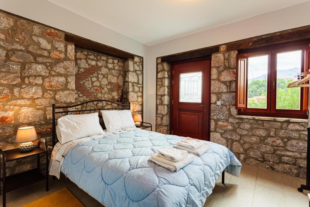 Stone Villas Dukes Parálion Ástros Exteriör bild